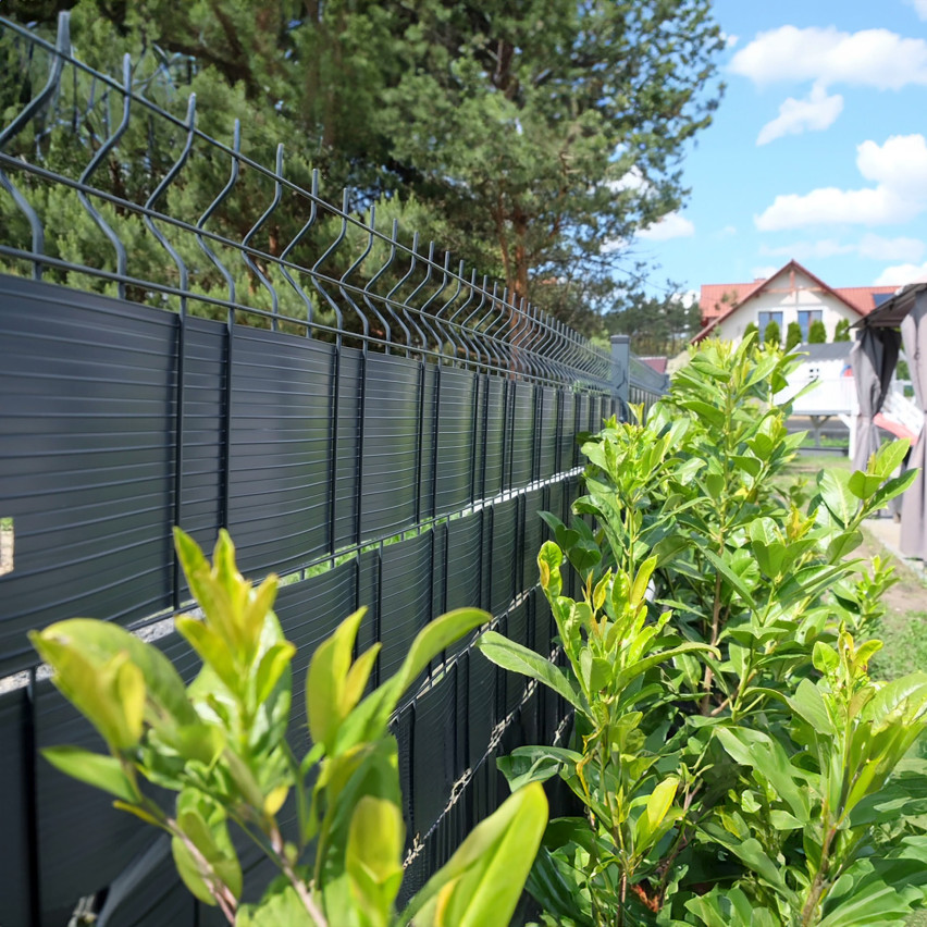 Tvrdé PVC pásy na ochranu súkromia Súkromie v rolke Dvojitý plot Záhradné plotové pásy Výška: 19 cm Hrúbka: 1,2 mm, grafitová 