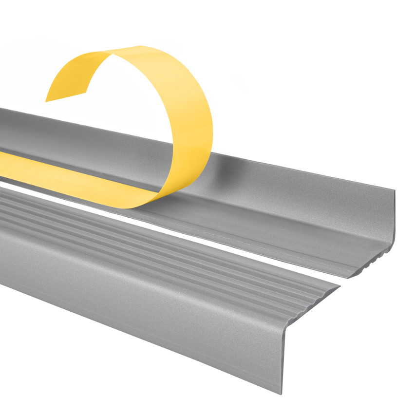 Profil za stopnice, samolepilni, PVC, plastika, protizdrsni profil, kotni profil, 40x25mm, srebrn