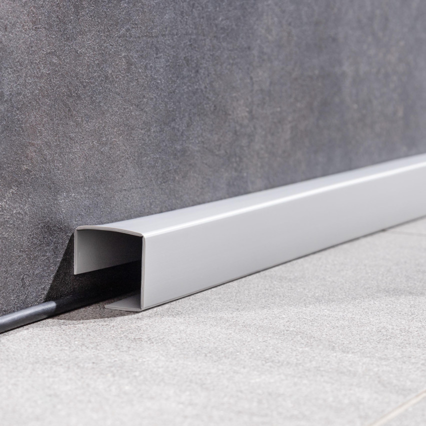 Profilo Multifunzionale in PVC 4in1 – Pannello di Finitura Autoadesivo, Grigio