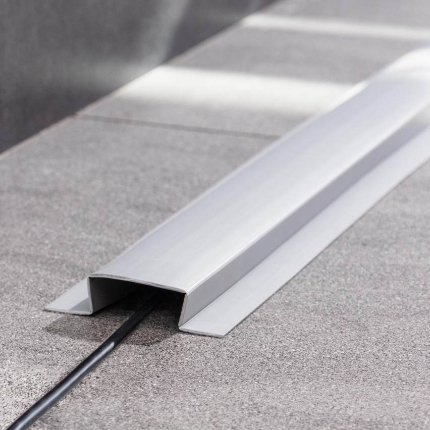 Multifunkčná PVC Lišta 2v1 – Samolepiaci Dokončovací Panel, 110Mm, Hnedý