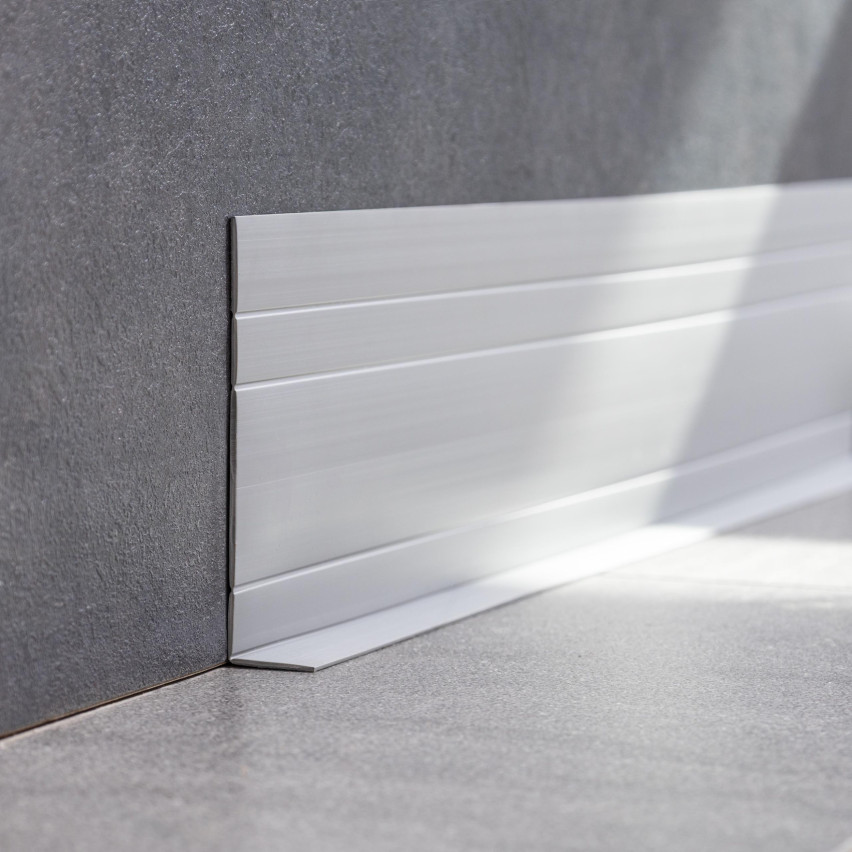 Listello Multifunzionale in PVC 2in1 – Pannello di Finitura Autoadesivo, 110Mm, Verde Chiaro
