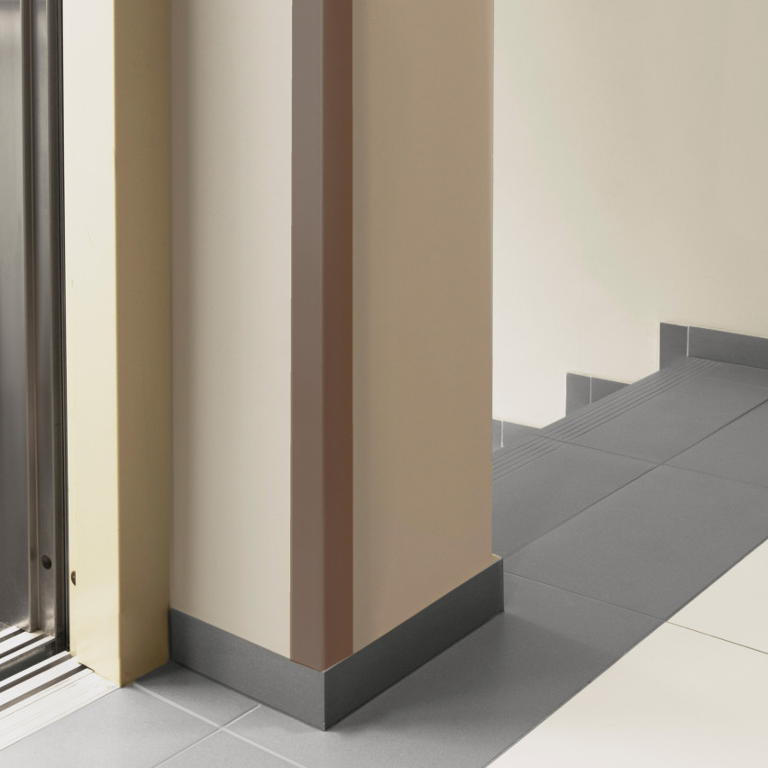Cantoneira de PVC perfil em L, canto decorativo, KT, castanho