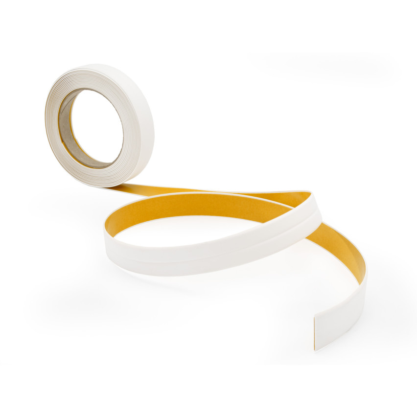  Samolepiaci biely PVC montážny a ukončovací pás na penovej páske 10/10 5m