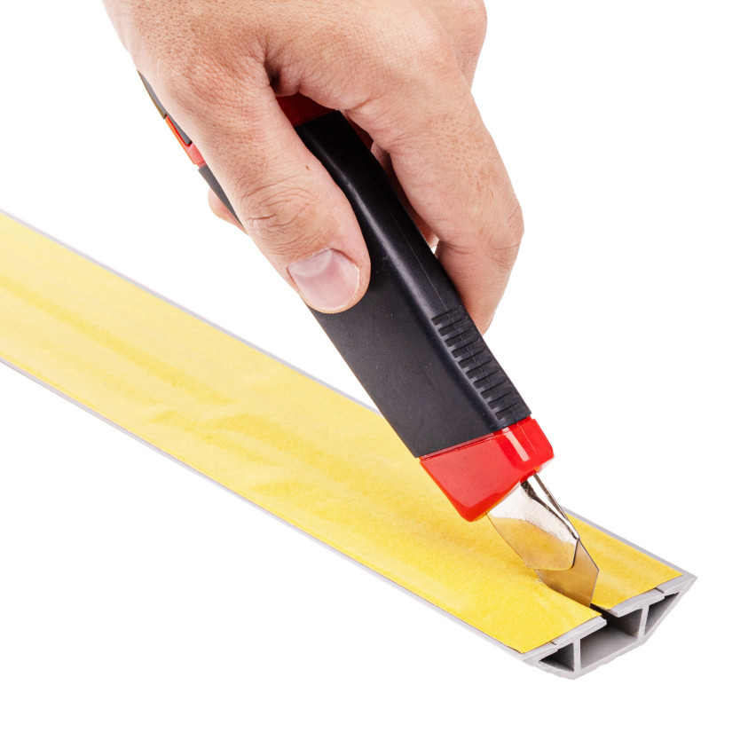 Zelfklevend Vloergoot, kabel beschermer PVC grijs trapeziumvormig