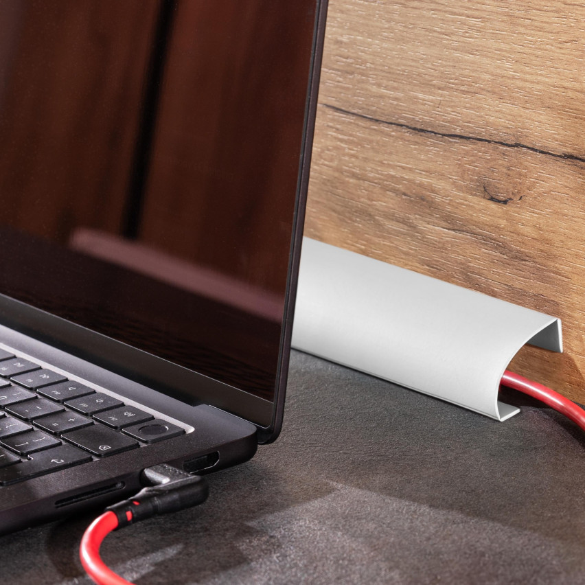 Vícefunkční PVC lišta 6in1 – samolepicí dokončovací panel, hnědá