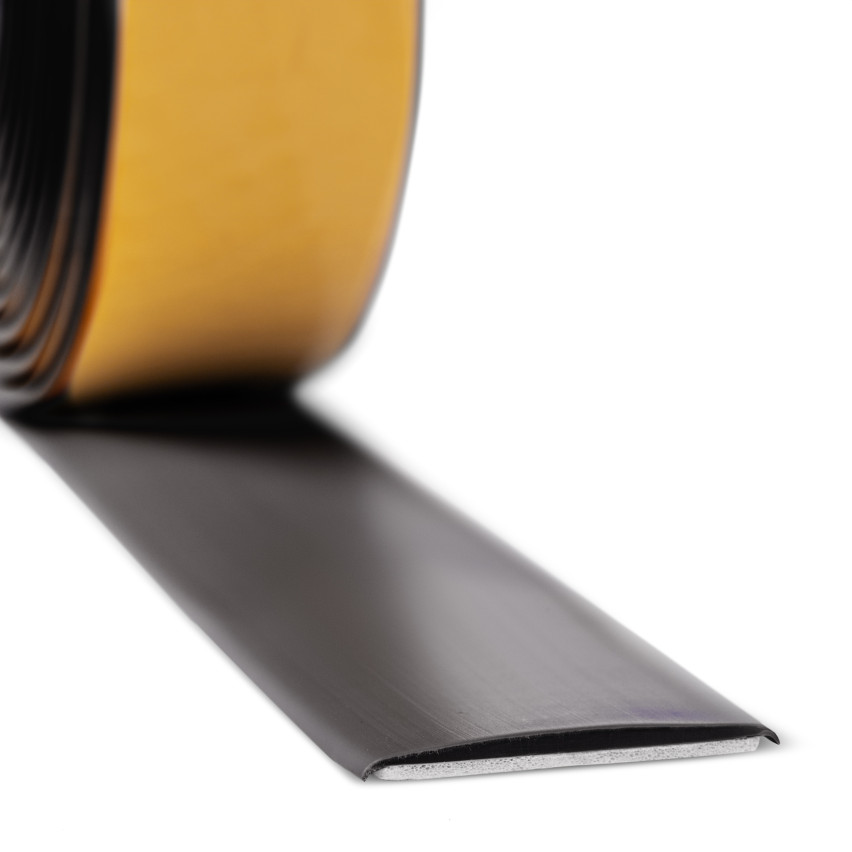 Prahové a dilatačné lišty, samolepiace PVC, čierne