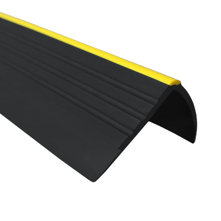 Non-slip stair nosing, 40x40mm, warning 150cm, black